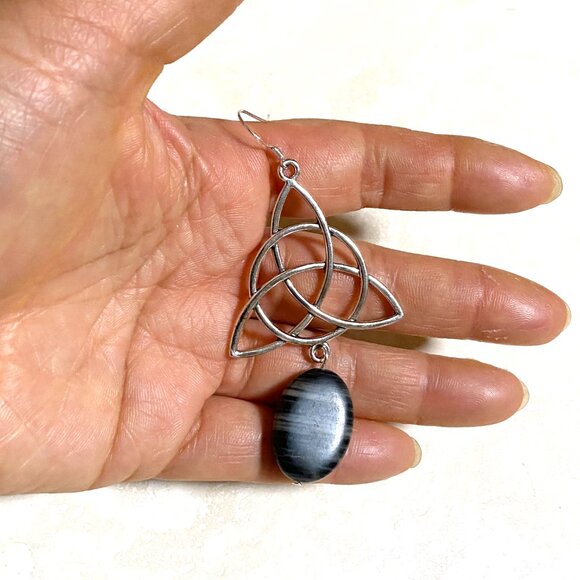 2/$20, Genuine Black Banded Agate Celtic Trinity Sterling Silver Dangle Earrings - Picture 9 of 10